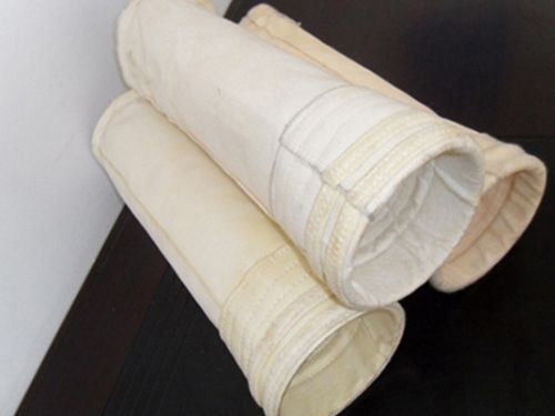 山東易清(qīng)灰滌綸氈(zhan)除塵布袋(dai)